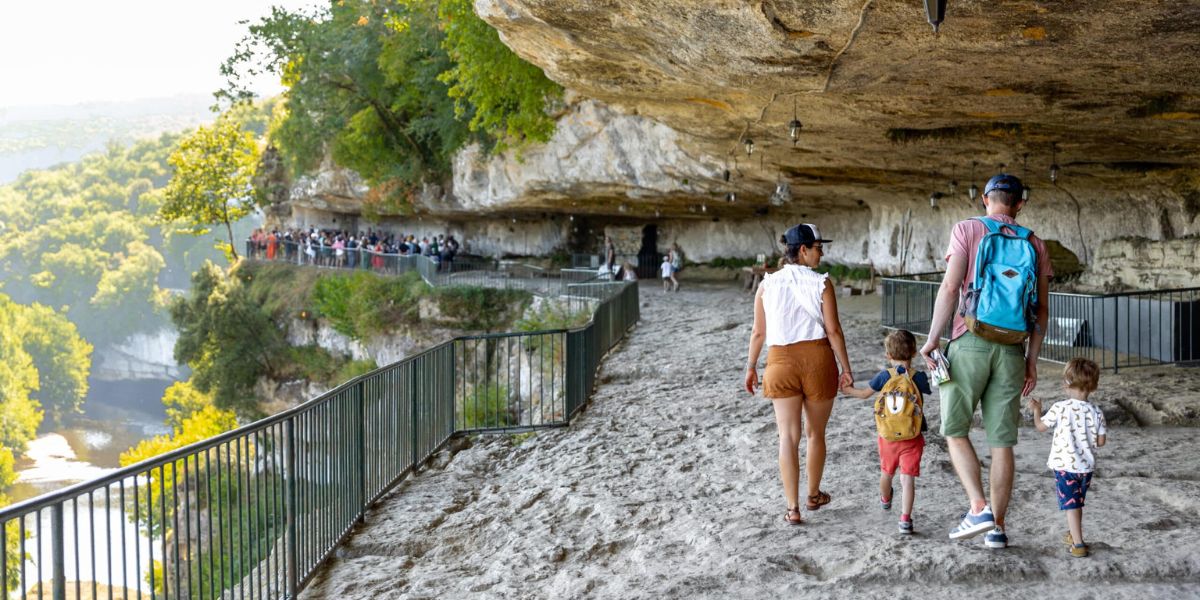 Visite de la Roque Saint-Christophe - Visites en Périgord