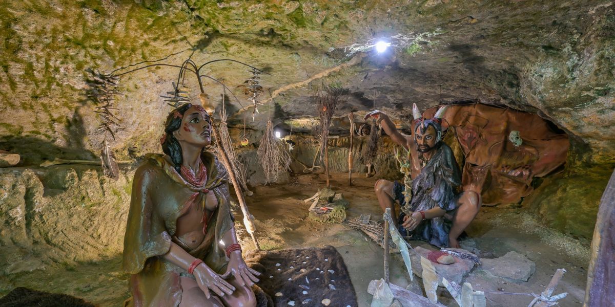 Bienvenue aux grottes du Roc de Cazelle - Visites en Perigord